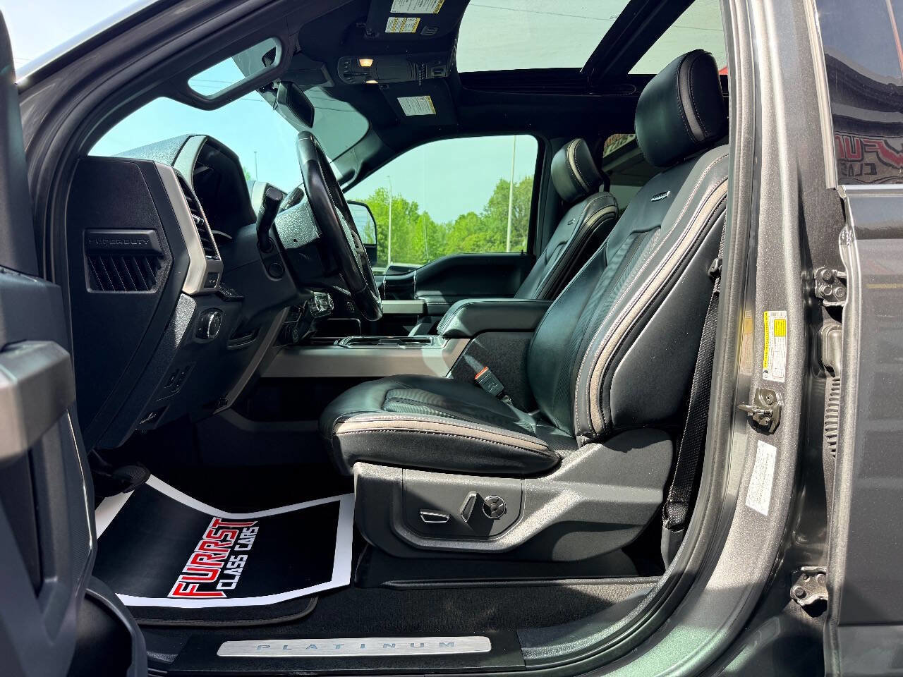 Used 2022 Ford F450 Platinum w/ FX4 Off-Road Package image 33