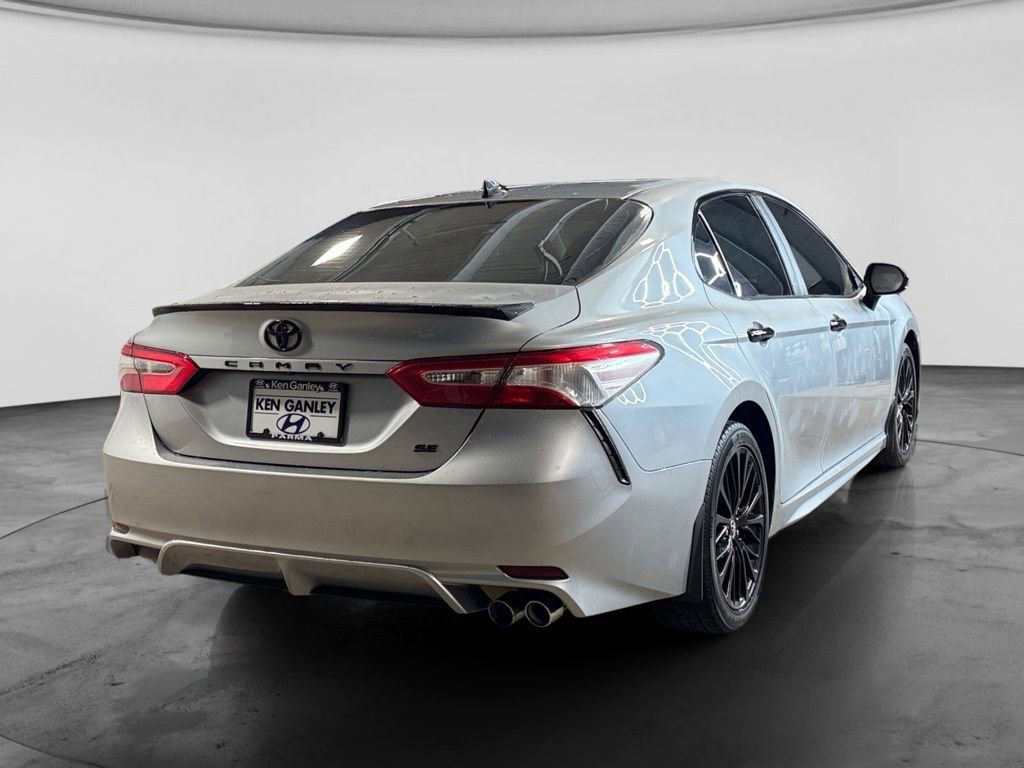 Used 2020 Toyota Camry SE image 5