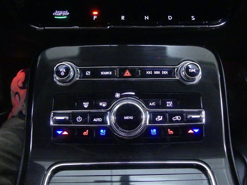 Used 2022 Lincoln Nautilus Reserve w/ Luxury Package image 15