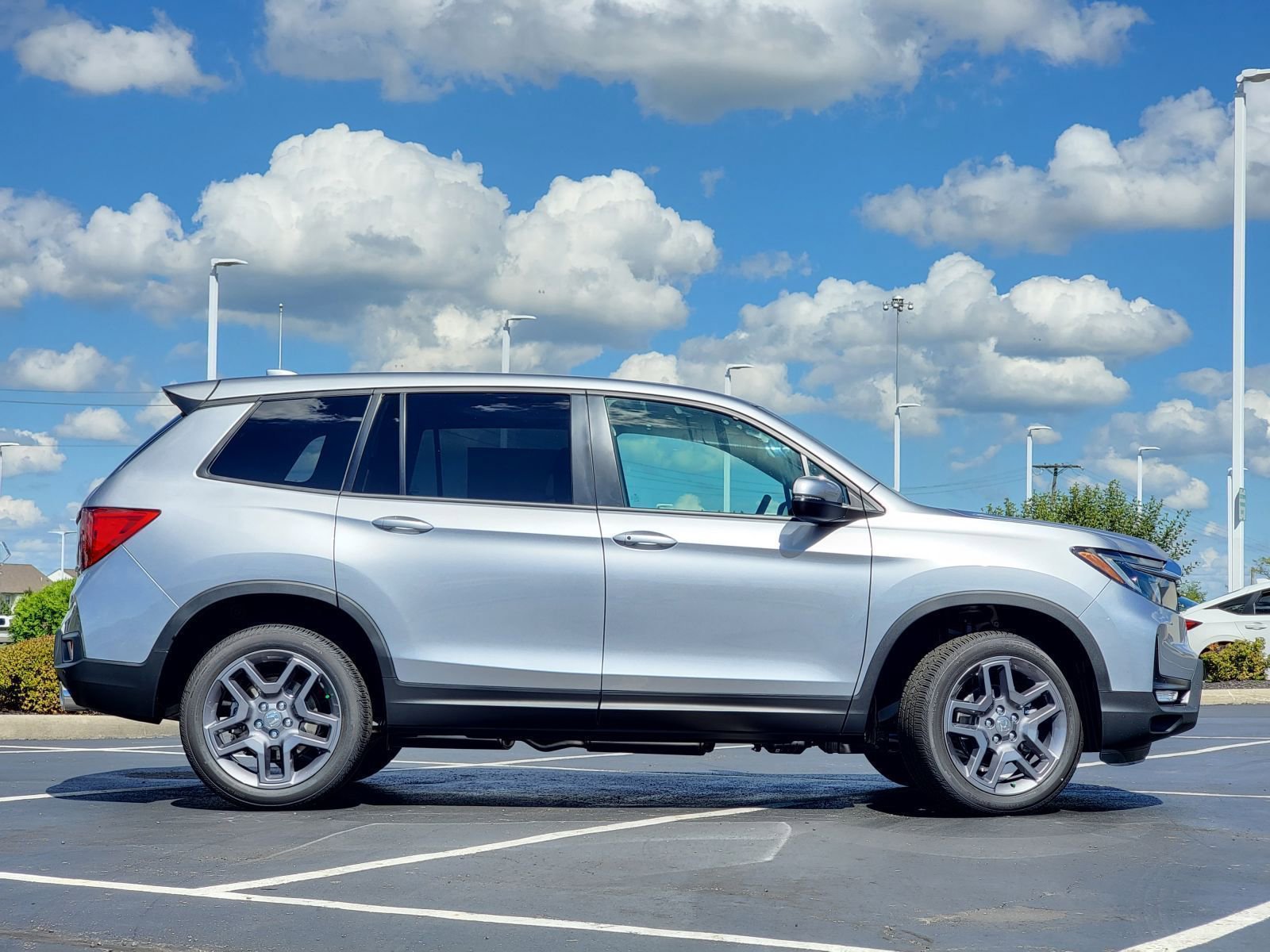 Used 2023 Honda Passport EX-L image 8