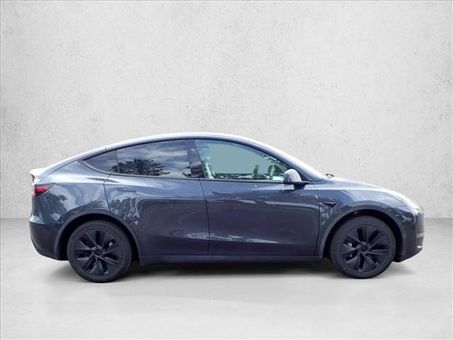 Used 2025 Tesla Model Y Long Range AWD/4WD video 4