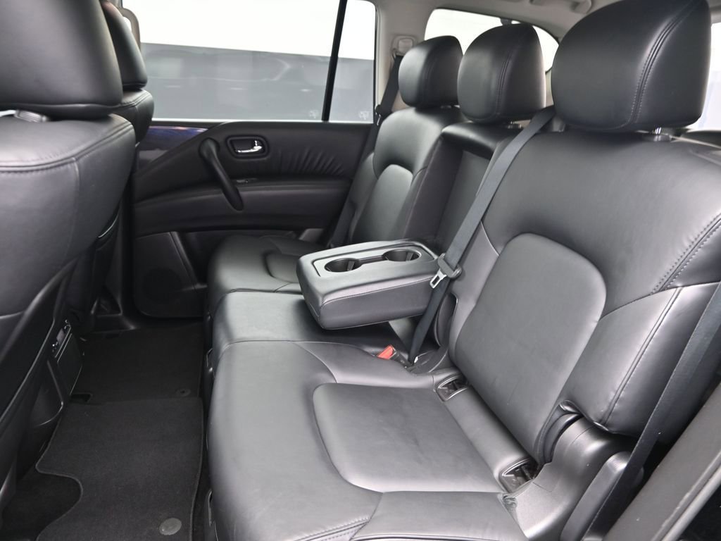 Used 2024 Nissan Armada SV image 15