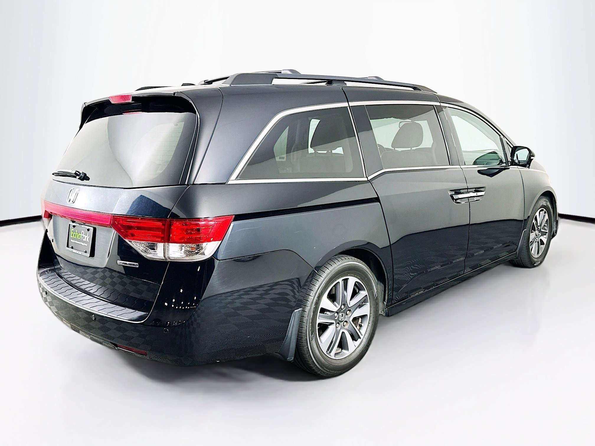 Used 2016 Honda Odyssey Touring Elite image 9