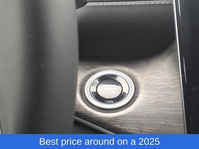 Used 2025 Jeep Grand Cherokee Limited w/ Black Appearance Package RWD image 20