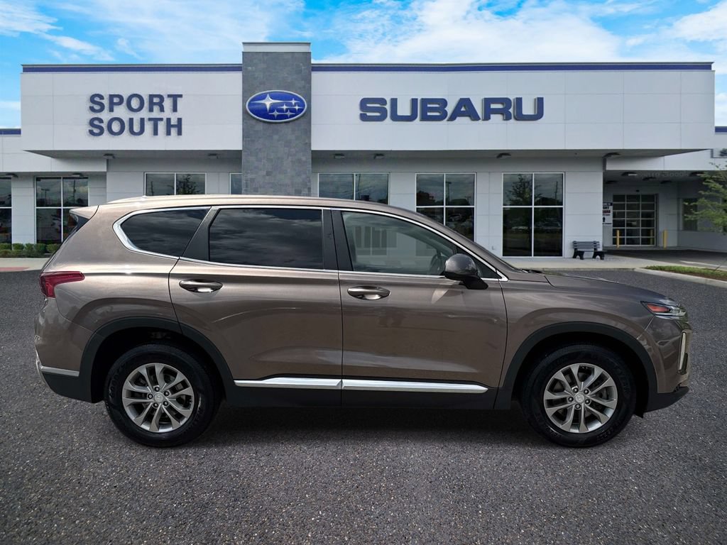 Used 2020 Hyundai Santa Fe SE w/ Cargo Package FWD image 2