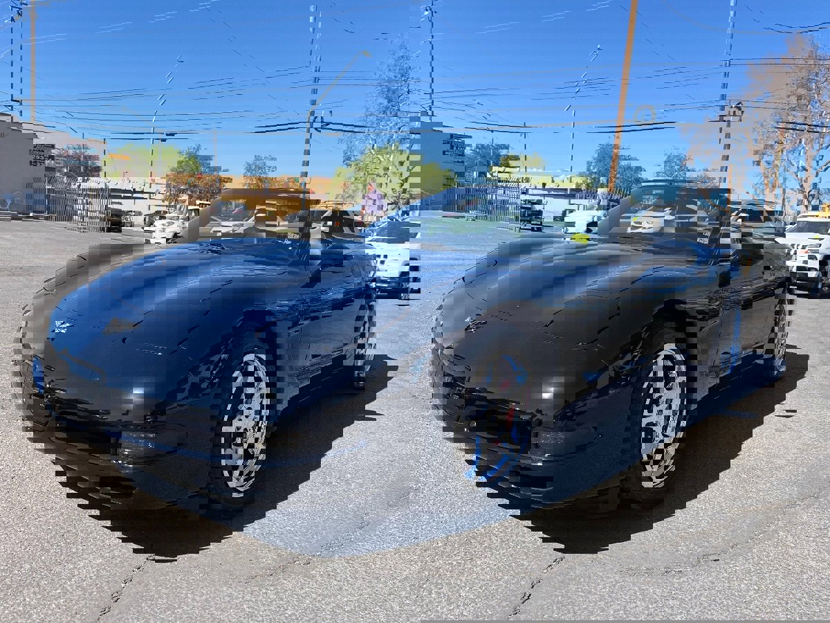 Used 2002 Chevrolet Corvette Convertible w/ Preferred Equipment Group2 RWD image 39