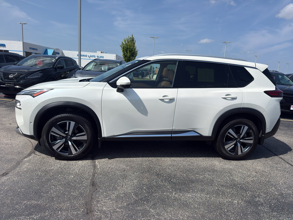 Certified 2023 Nissan Rogue Platinum AWD/4WD image 6
