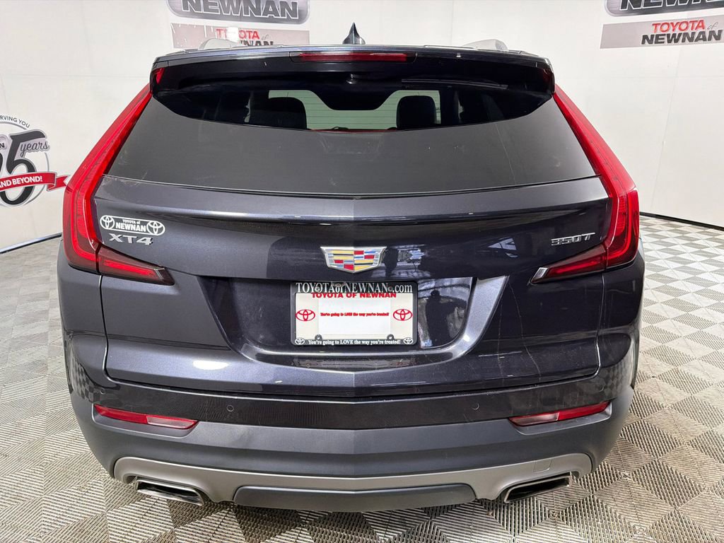 Used 2023 Cadillac XT4 Premium Luxury image 4