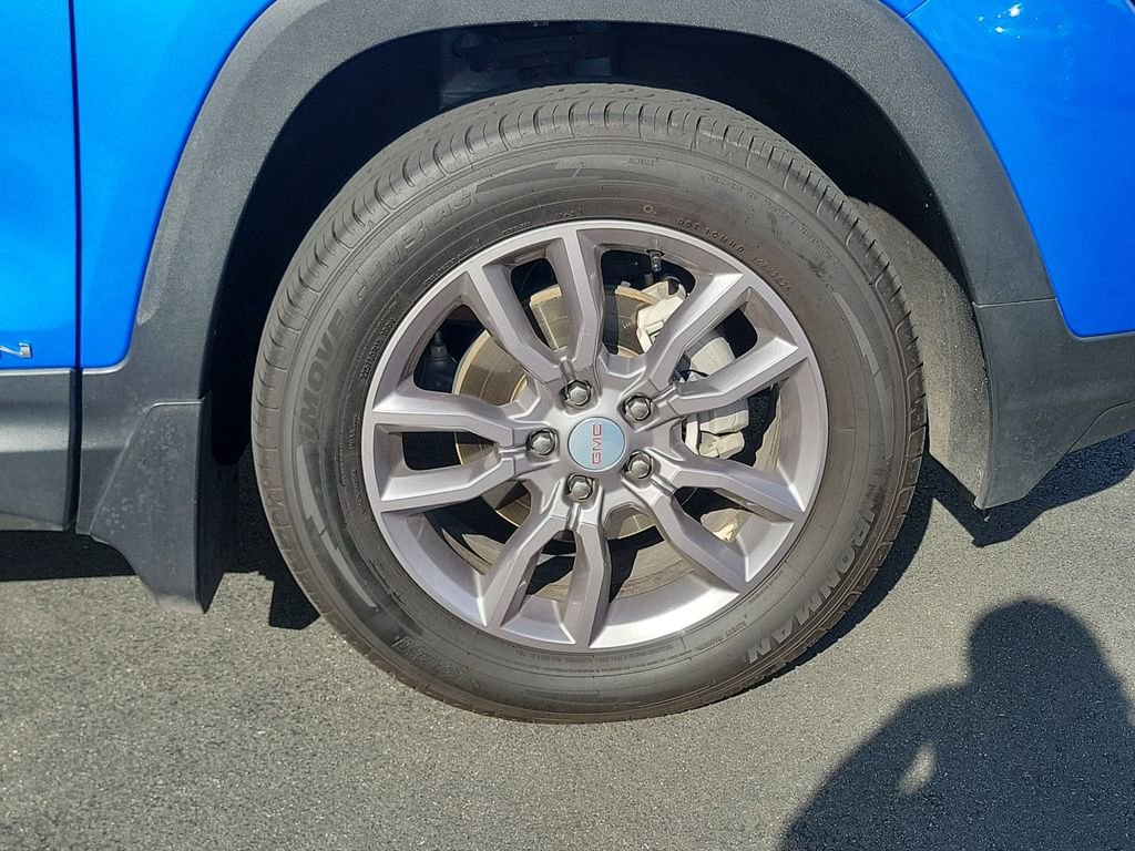 Used 2024 GMC Terrain SLT w/ LPO, Floor Liner Package image 5