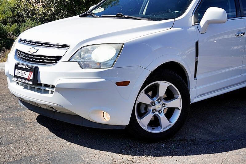 Used 2013 Chevrolet Captiva Sport LTZ FWD image 4