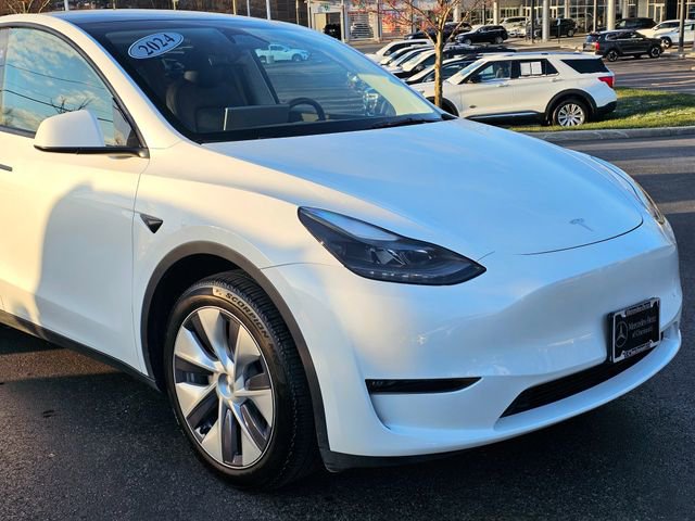 Used 2024 Tesla Model Y Long Range image 2