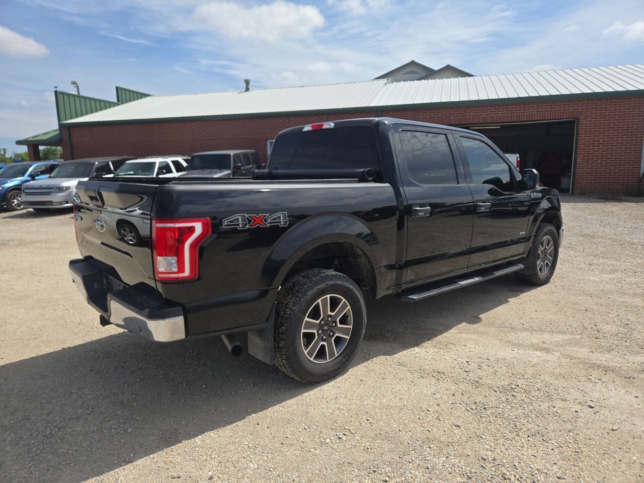 Used 2017 Ford F150 XLT w/ Equipment Group 301A Mid AWD/4WD image 3