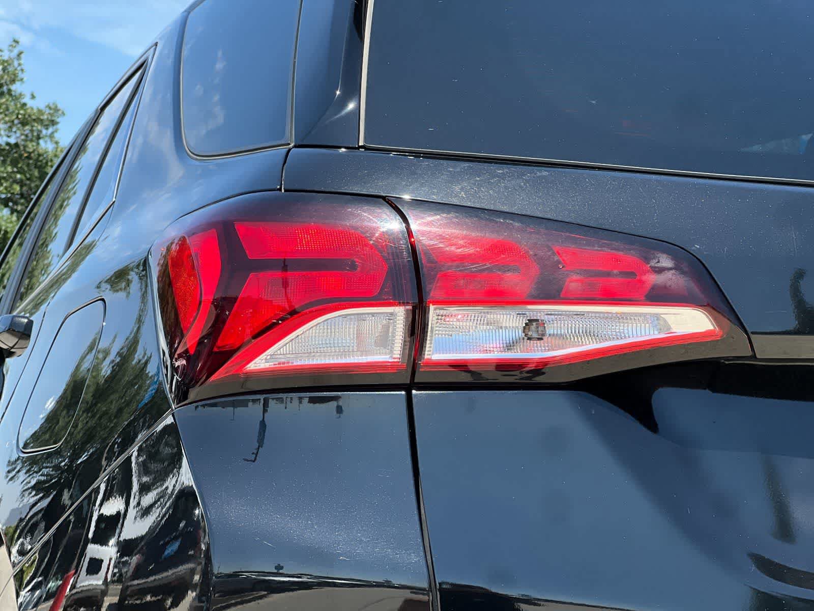Used 2022 Chevrolet Equinox LT FWD image 28