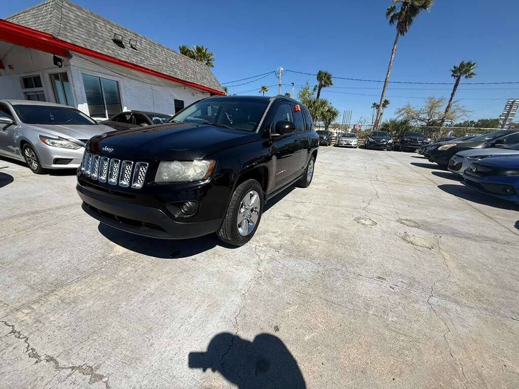 Used 2014 Jeep Compass Latitude image 8