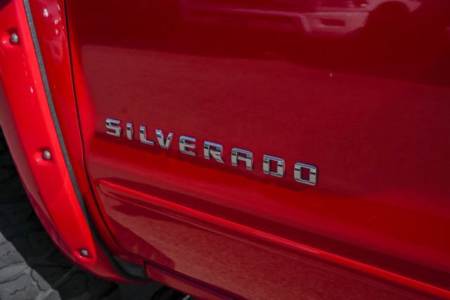 Used 2018 Chevrolet Silverado 1500 LT AWD/4WD image 17