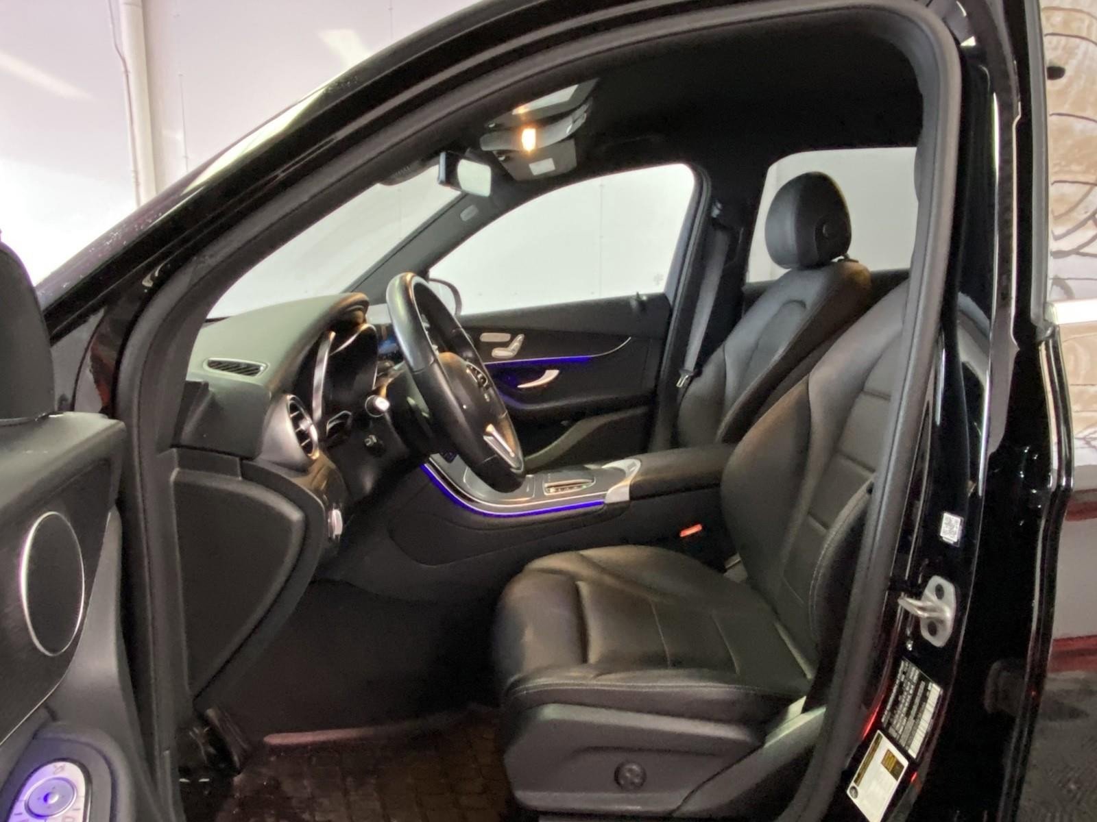 Used 2022 Mercedes-Benz GLC 300 4MATIC image 20