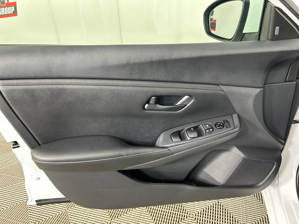Used 2024 Nissan Sentra S FWD image 11