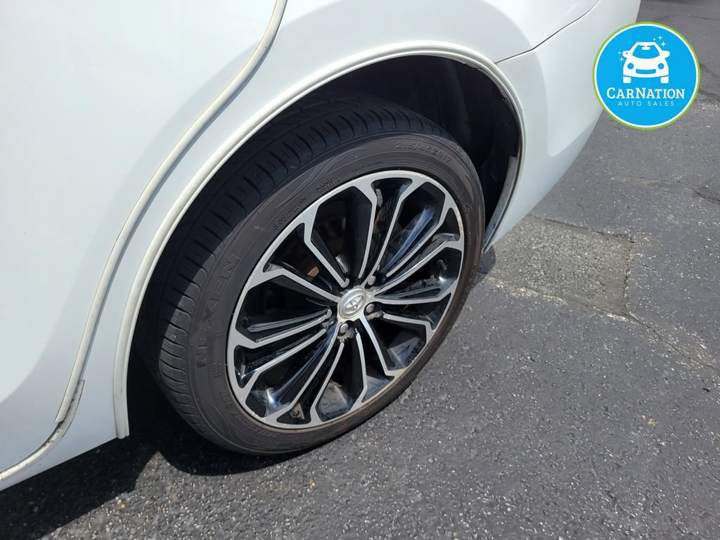 Used 2016 Toyota Corolla S FWD image 28