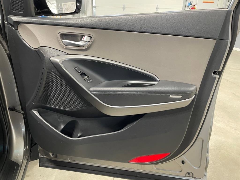 Used 2018 Hyundai Santa Fe Sport image 25