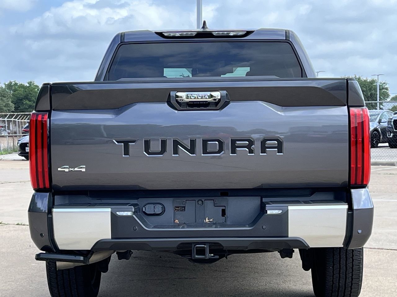 Used 2023 Toyota Tundra Limited w/ Power Package AWD/4WD image 5