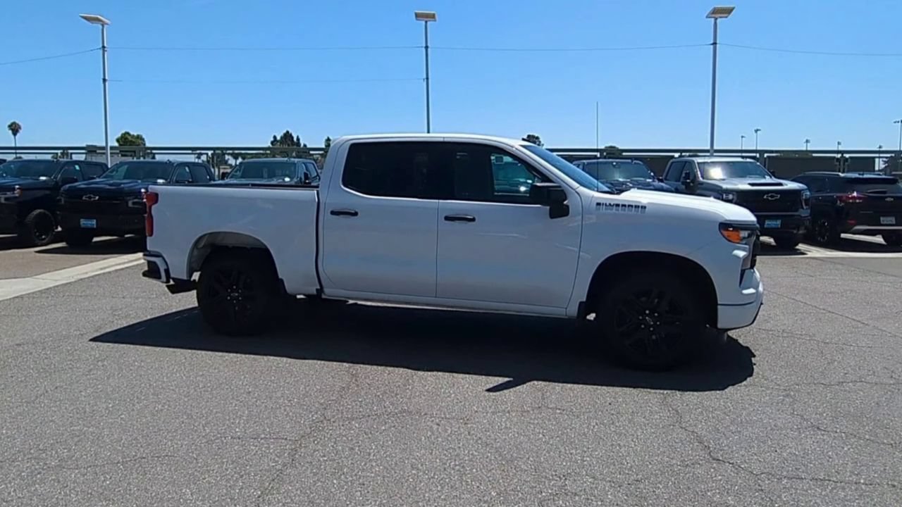 Used 2023 Chevrolet Silverado 1500 Custom w/ LPO, Dark Essentials Package RWD image 9