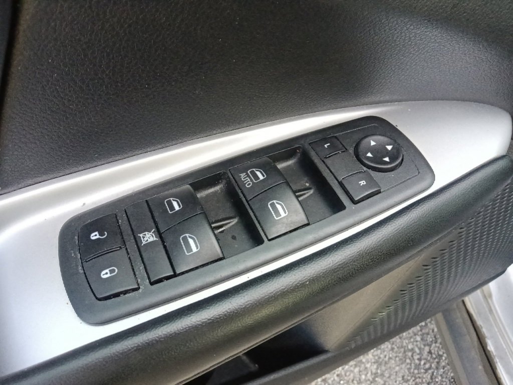 Used 2020 Dodge Journey SE w/ SE Popular Equipment Group image 12