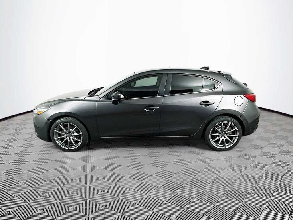 Used 2018 MAZDA MAZDA3 Touring FWD image 6