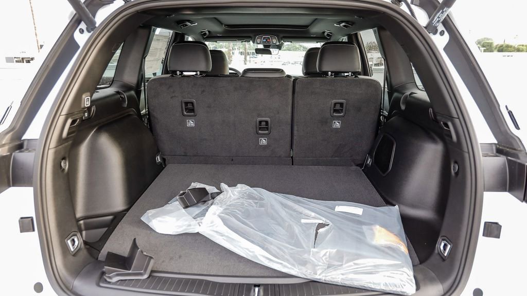 New 2026 Jeep Grand Cherokee Limited AWD/4WD image 31