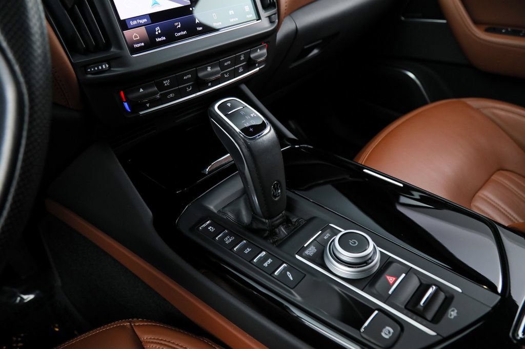 Certified 2023 Maserati Levante GT AWD/4WD image 19