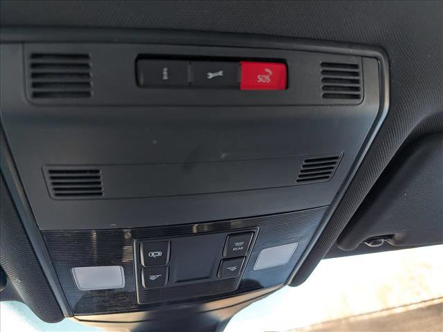 Certified 2023 Volkswagen Jetta Sport image 34