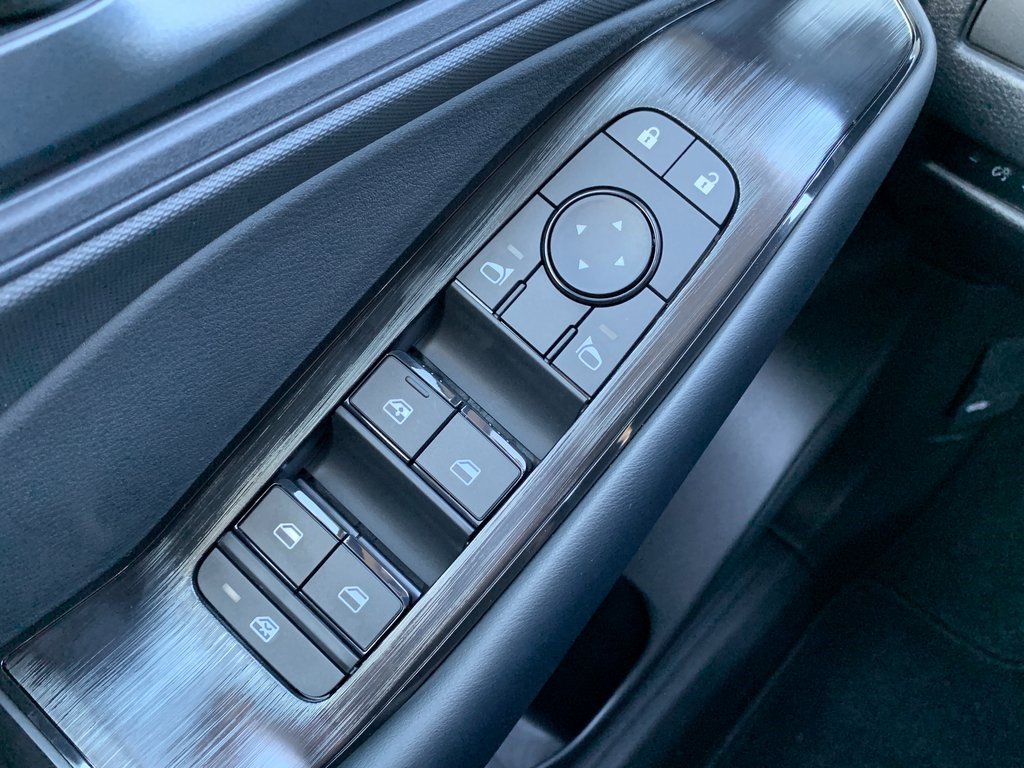 New 2026 Nissan Rogue S image 14