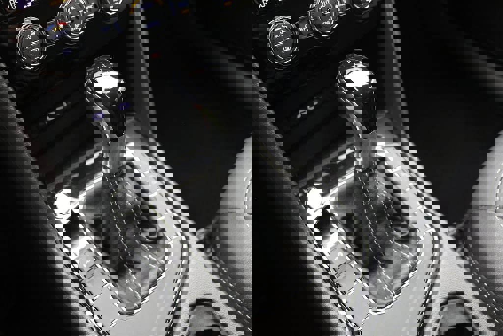 Used 2024 Volkswagen Taos SE image 23