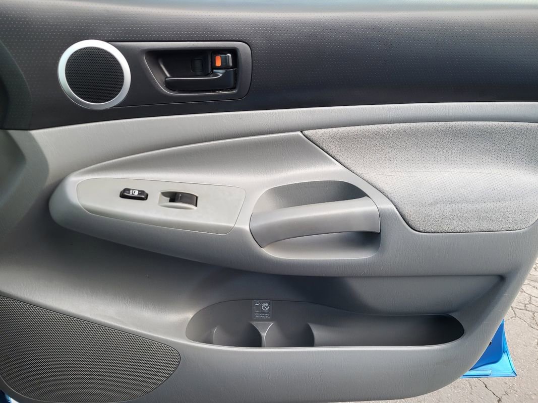 Used 2005 Toyota Tacoma TRD Off-Road image 20