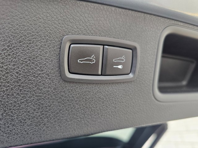 Used 2021 Porsche Macan image 49