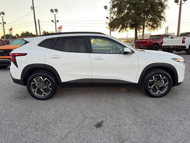 Used 2024 Chevrolet Trax LT image 31