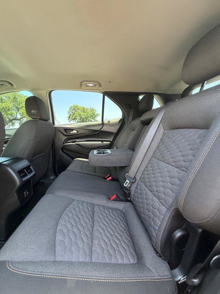 Used 2020 Chevrolet Equinox LT w/ Driver Convenience Package FWD image 12