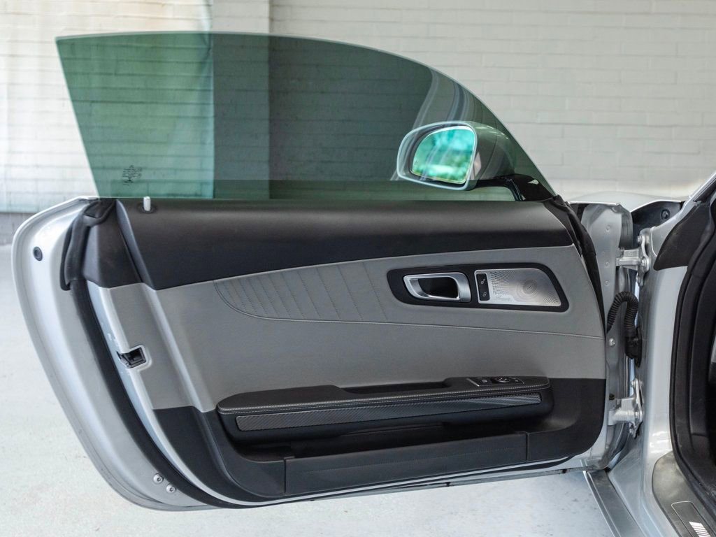 Used 2016 Mercedes-Benz AMG GT S image 33