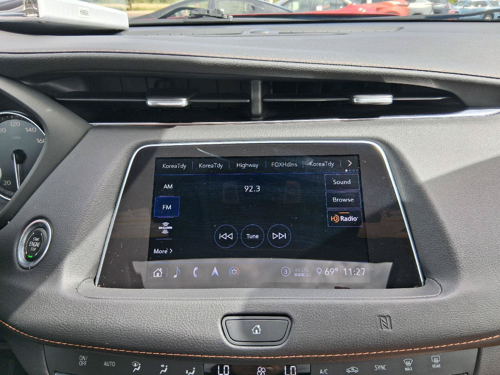 Used 2020 Cadillac XT4 Sport AWD/4WD image 38