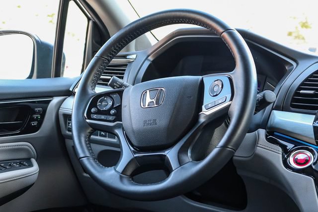 Used 2024 Honda Odyssey Touring image 17