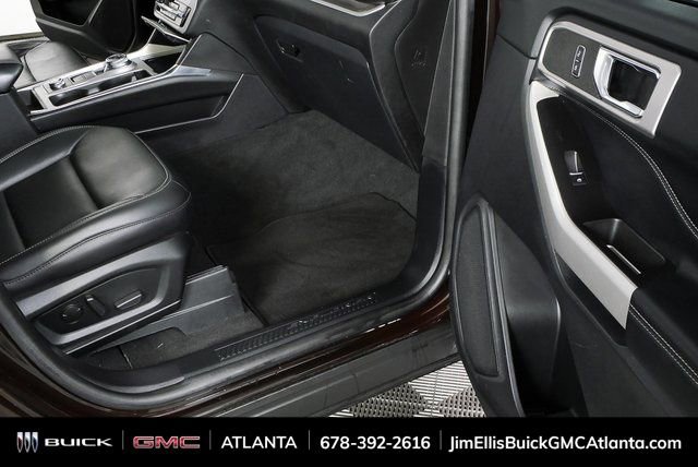 Used 2022 Ford Explorer XLT w/ Equipment Group 202A image 26