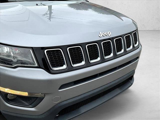 Used 2017 Jeep Compass Latitude w/ Popular Equipment Group image 27