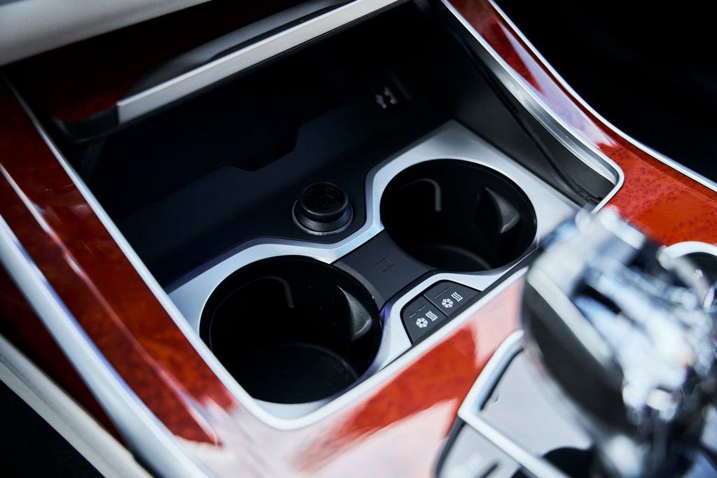 Used 2024 BMW ALPINA XB7 image 84