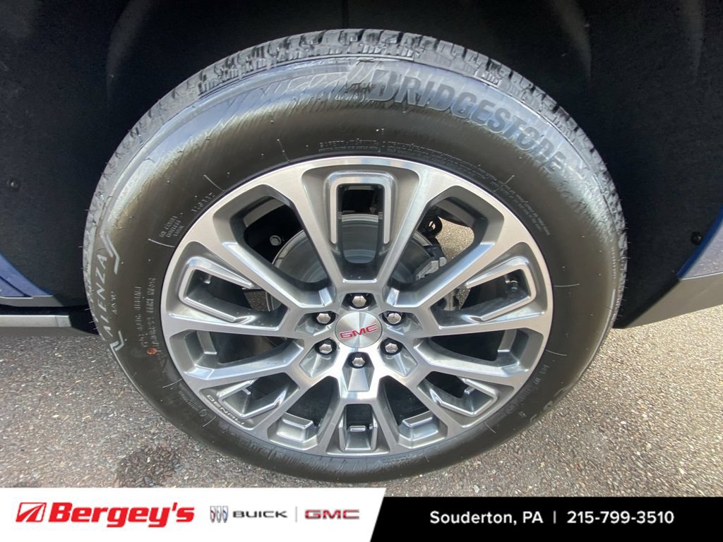 New 2026 GMC Yukon Denali w/ Denali Reserve Package AWD/4WD image 35
