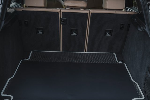 Used 2021 Porsche Macan image 27