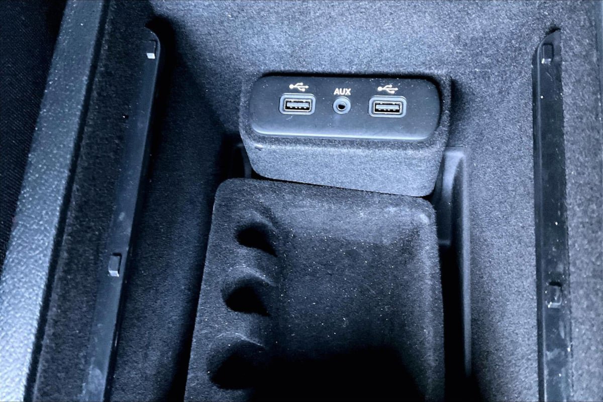 Used 2017 Dodge Charger SXT image 31