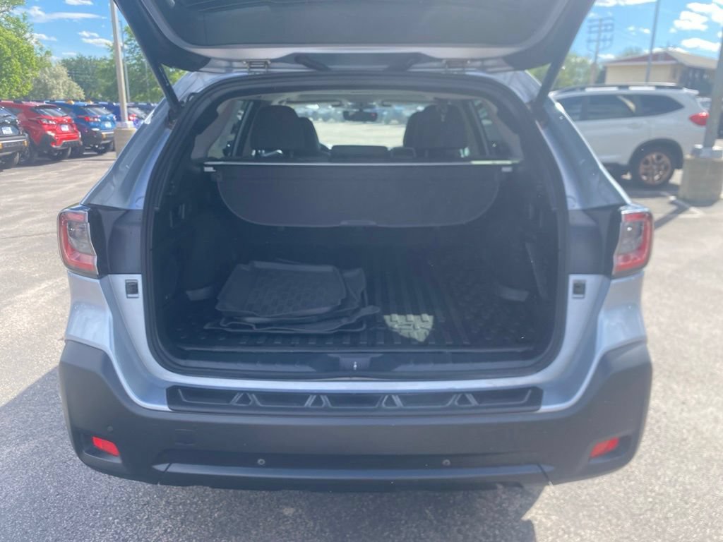 Used 2024 Subaru Outback Onyx Edition XT AWD/4WD image 8
