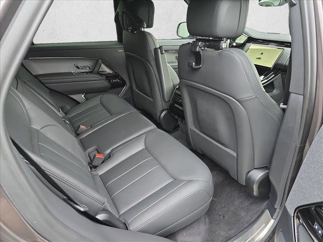 Certified 2025 Land Rover Range Rover Sport Dynamic SE image 11