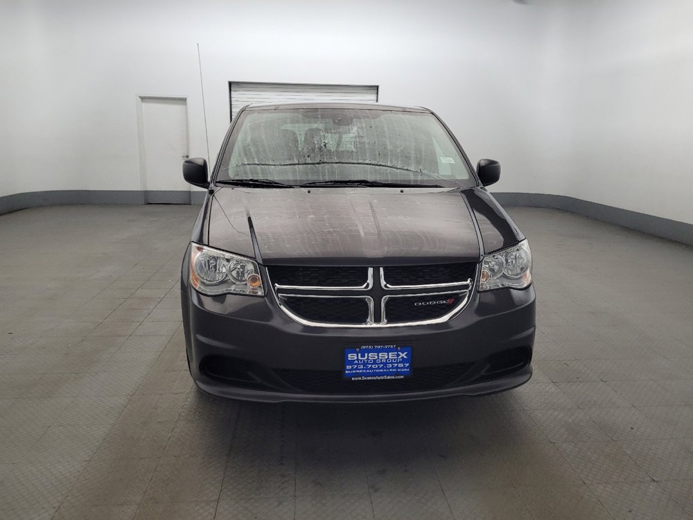 Used 2019 Dodge Grand Caravan SE w/ UConnect Hands-Free Group FWD image 14