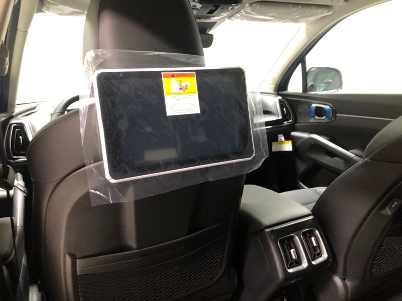 New 2026 Kia Sorento S w/ S Panoramic Sunroof Package FWD image 19