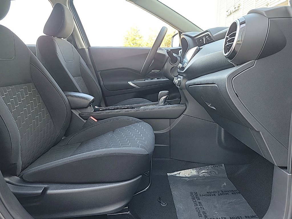 Used 2023 Nissan Kicks SV FWD image 15